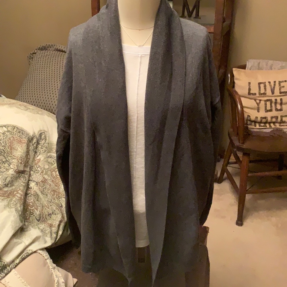 Old Navy gray cardigan